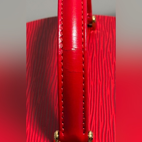 Louis Vuitton Cannes Vanity Bag Epi Leather - Picture 15 of 16